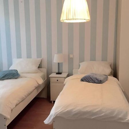 Apartment 120 Qm -3 Schlafzimmer-2 Baeder- Fuer 7 Gaeste Дюссельдорф Экстерьер фото