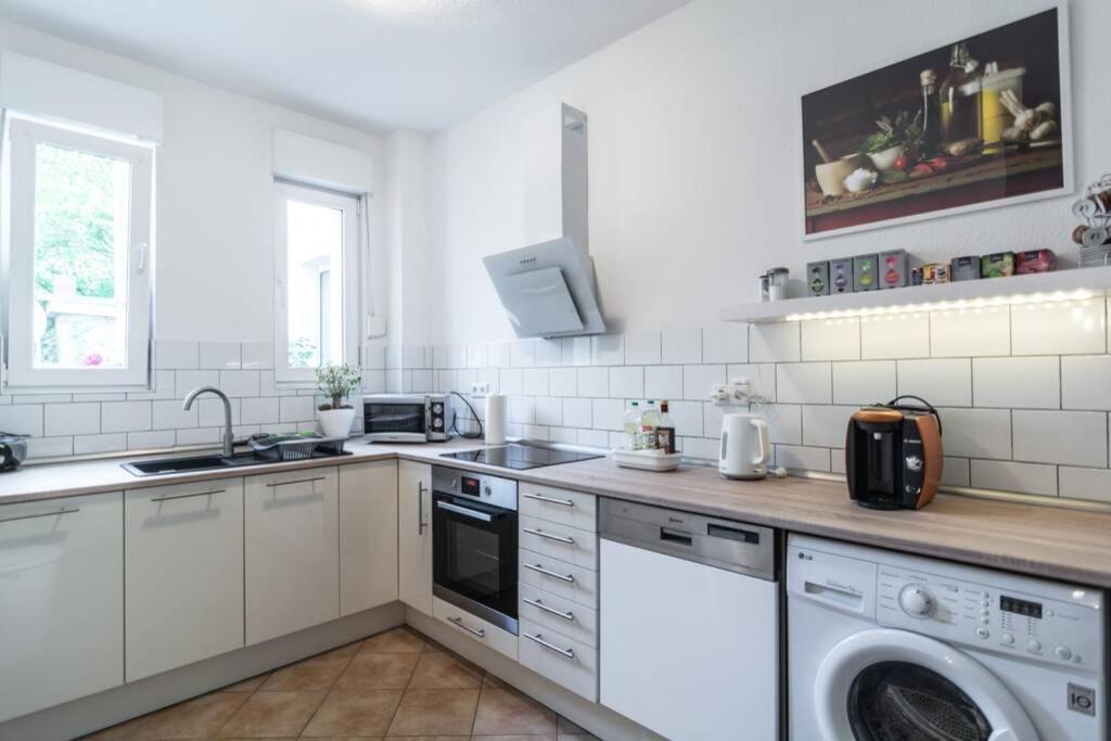 Apartment 120 Qm -3 Schlafzimmer-2 Baeder- Fuer 7 Gaeste Дюссельдорф Экстерьер фото