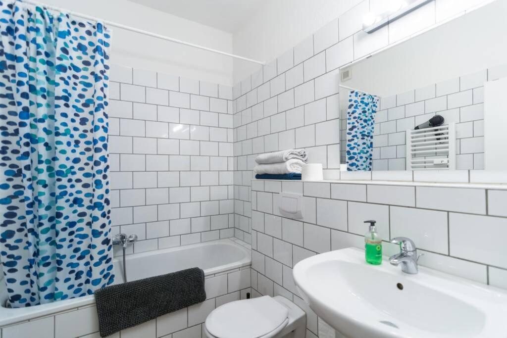 Apartment 120 Qm -3 Schlafzimmer-2 Baeder- Fuer 7 Gaeste Дюссельдорф Экстерьер фото