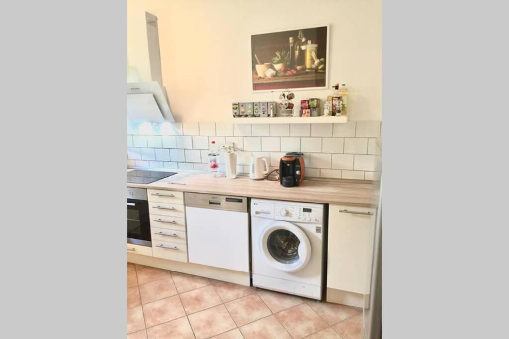 Apartment 120 Qm -3 Schlafzimmer-2 Baeder- Fuer 7 Gaeste Дюссельдорф Экстерьер фото