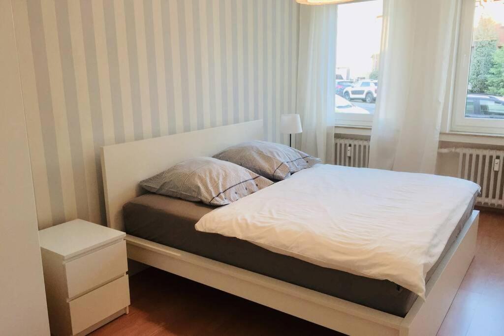 Apartment 120 Qm -3 Schlafzimmer-2 Baeder- Fuer 7 Gaeste Дюссельдорф Экстерьер фото