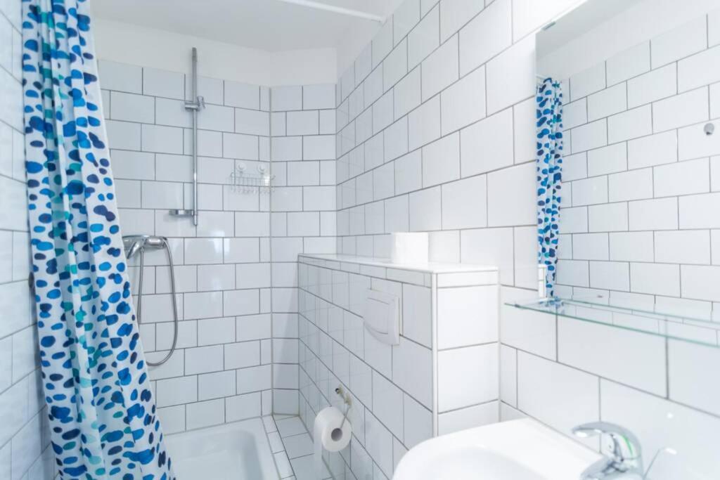Apartment 120 Qm -3 Schlafzimmer-2 Baeder- Fuer 7 Gaeste Дюссельдорф Экстерьер фото